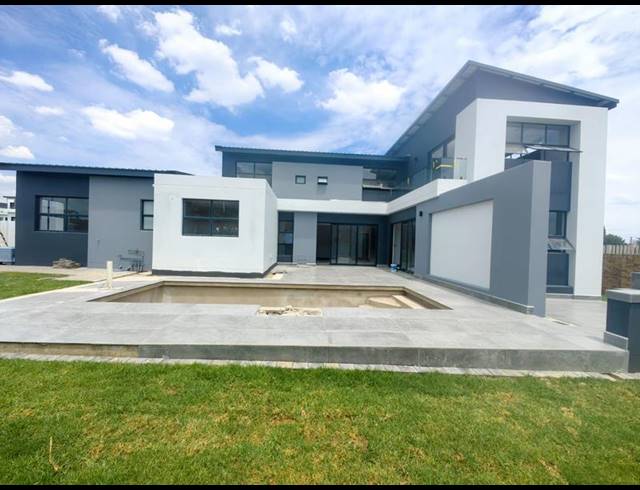 5 BEDROOM HOUSE FOR SALE IN MIDSTREAM HEIGHTS